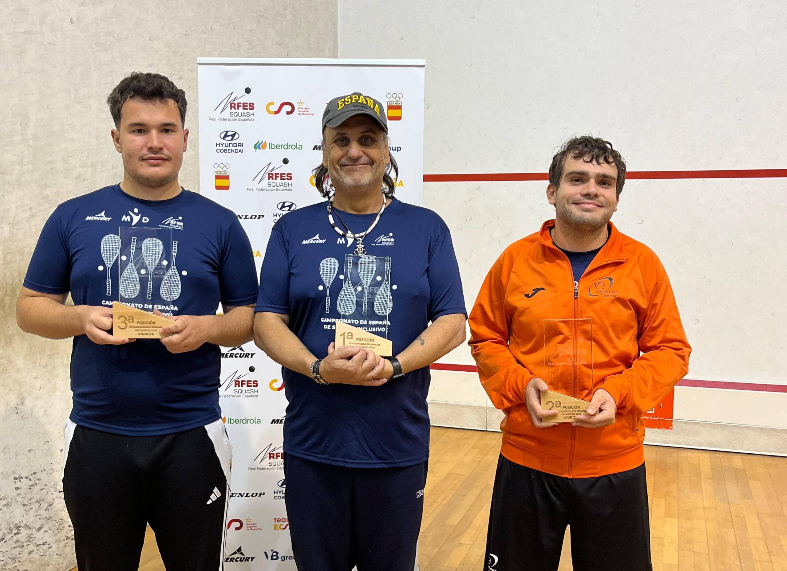 JUAN CARLOS MIGUEL SUÁREZ, CAMPEÓN DE ESPAÑA DE SQUASH INCLUSIVO